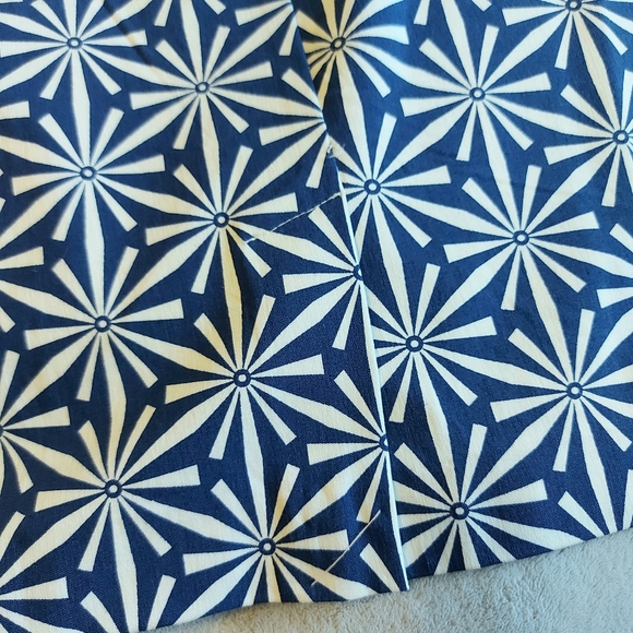 RW&CO Navy Patterned Pencil Skirt Sz S - Picture 7 of 8